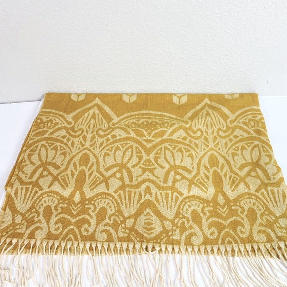 Kultura Cashmere Blend Scarf Wrap W/ Fringe 72” x 27” - Picture 5 of 6